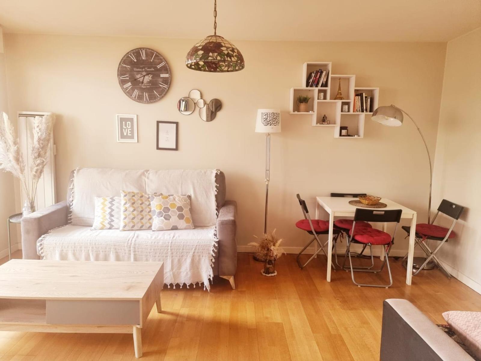 Appart Tour Eiffel Pour 4 Personnes Appartement